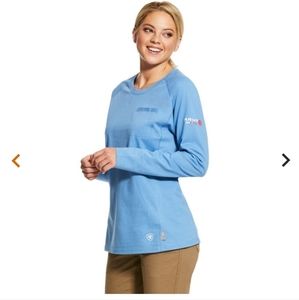 Ariat Women’s Style No. 10031021FR Air Crew T-Shirt x4